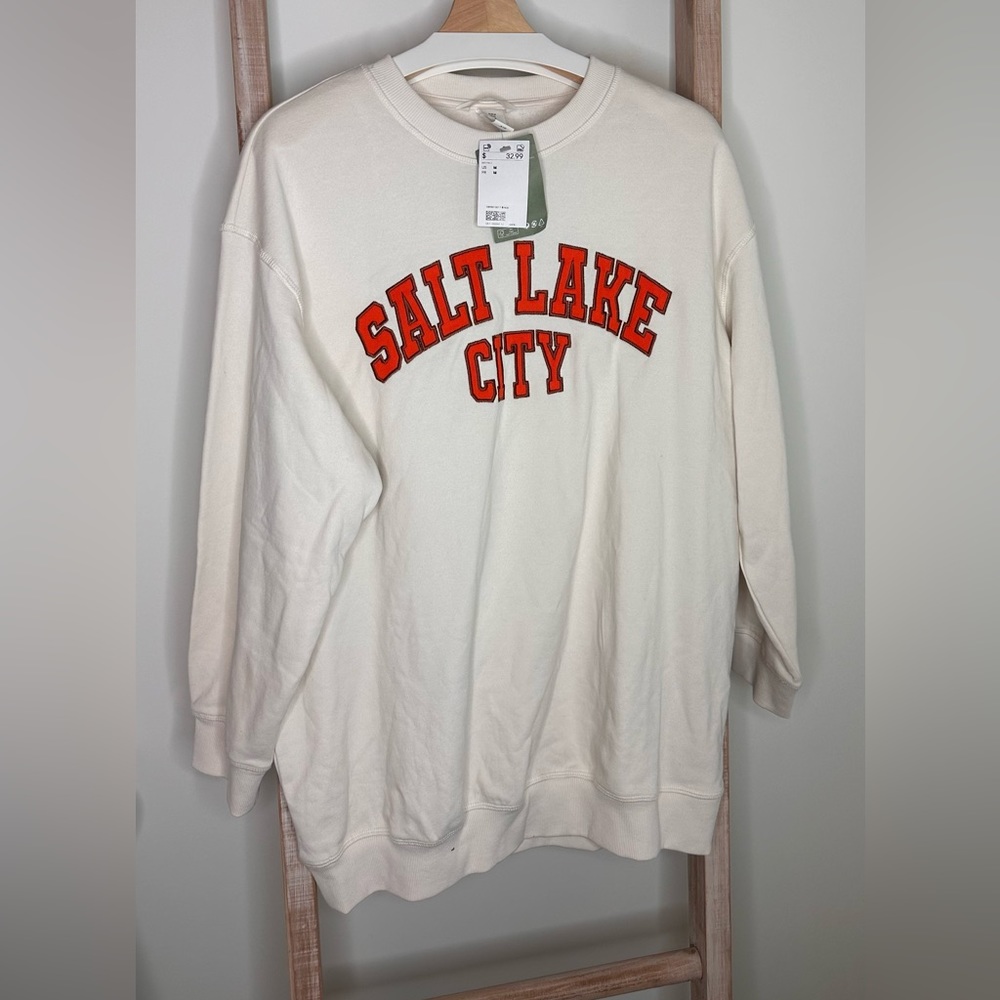 NWT Cream Salt Lake City Sweatshirt